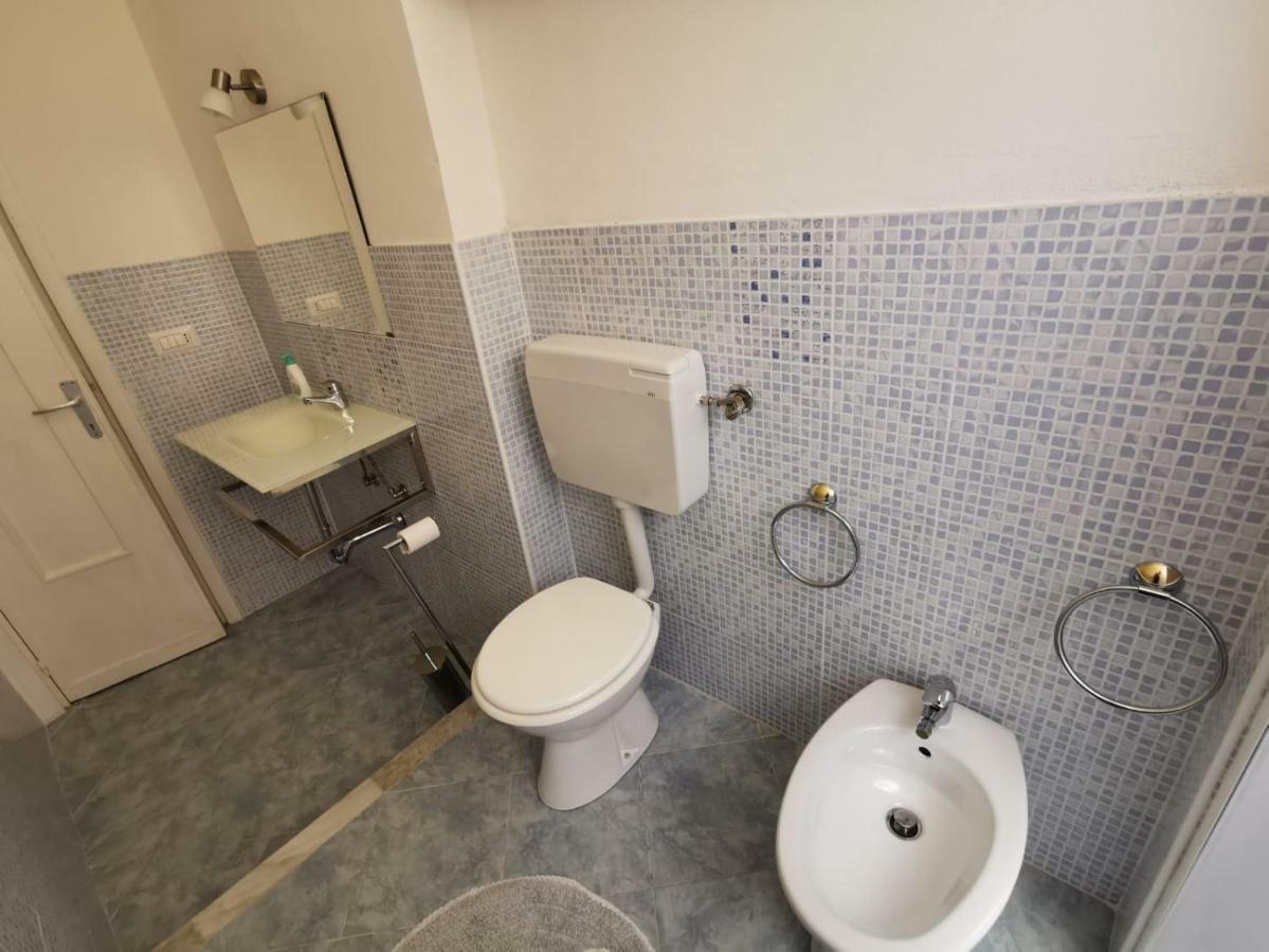 Rooms For Rent 67 Sassari Kültér fotó